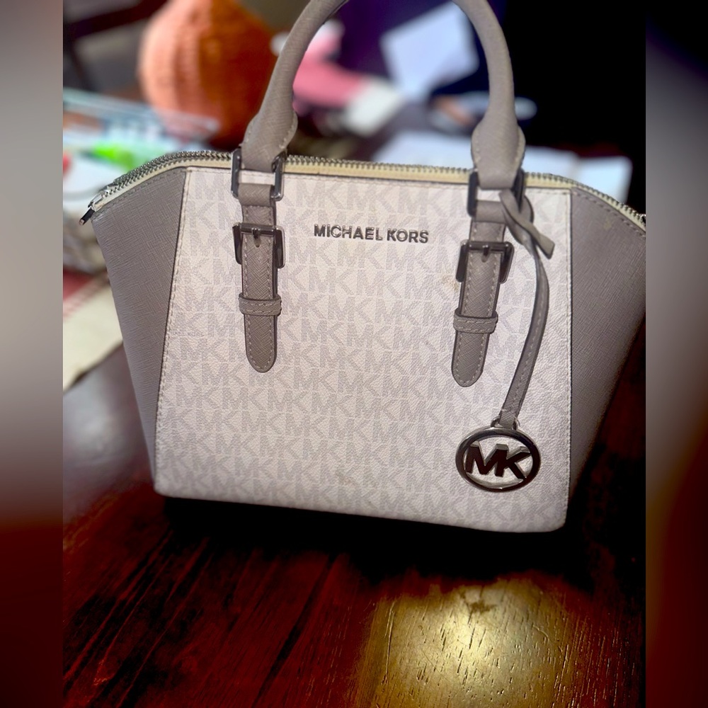 Michael Kors Ciara Messenger Bag
